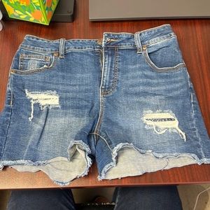 Maurice’s distressed shorts